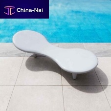 Contemporary sun lounger Orgone Lidofiberglassfiberglass3-legged