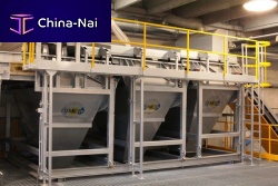 Dry screening screener for recyclingvibratingfor bulk materials