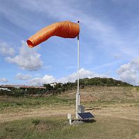 Airport wind cone S3612for helideckswith mastinternally illuminated