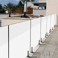 Glass windbreak panel PACIFIC