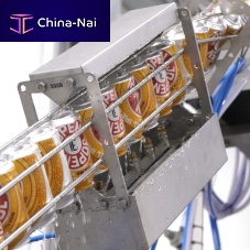 Can rinsing machine automaticin-line