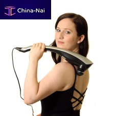 Hand-held body massager HIGHbattery-powered