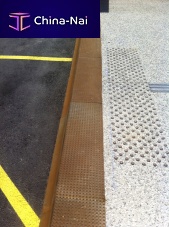 COR-TEN® steel edge EDGING QUAI BUSreinforced concretebus platformrectangular