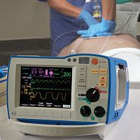 Automatic defibrillator R Seriesemergencyfor airport