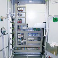 Three-phase UPS industrial
