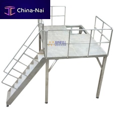 Work platform accesswith safety railing