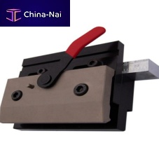 Mechanical clamp