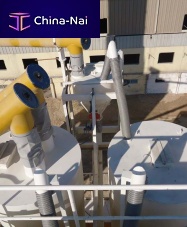 Dosing hopper for concretepowder