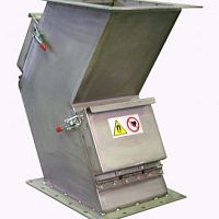 Magnetic plate separator R-TMRgravitymetalfor the recycling industry