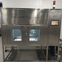 Ultrasonic cake cutting machine automaticfor frozen products