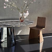 Original design chair Venus indoorleatherwood veneer