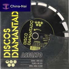 Concrete cutting disc diamond-coated