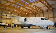 Aircraft hangar for airport