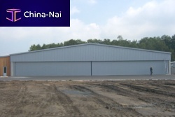 Sliding hangar door for aircraftfabric