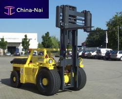 Diesel forklift truck ARKTUR 12 tride-onfor mining applications4-wheel