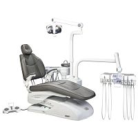 Dental treatment unit with chair INFINITYwith delivery systemwith light
