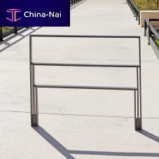 Protective barrier ARLOfixedzinc-plated steelfor public spaces