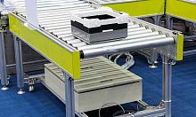 Roller conveyor beltchainstraight