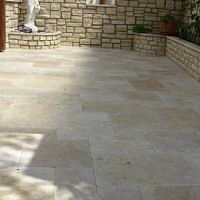 Pool tile LICOM TUMBLEDgardenfloortravertine