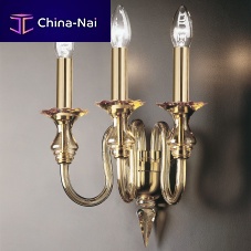 Classic wall light 2400indoorglasssilk