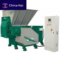 Primary shredder TRITU 800single-shaftfor PET bottlesfor pipe