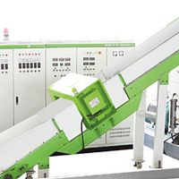 Conveyor metal detector Metal detectorfor plasticsfor the recycling industry