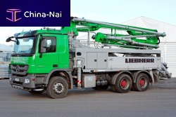 Construction truck-mounted concrete pump 24 M4 XH