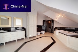 Traditional bathroom lacquered wood