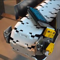 Modular transfer chain plasticrollerfor the food industry