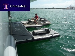 Floating dock jet-ski drive-on