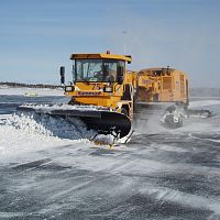 Airport runway snow plow PSBwith tilting blade