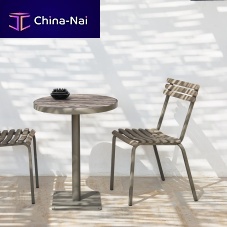 Contemporary chair Larenoutdoorindoorteak
