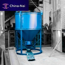 Screening bucket for loaders
