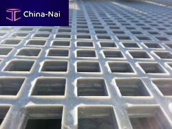 Composite grating for walkways