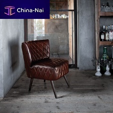 Traditional armchair CLEVELANDleathersolid woodbrown