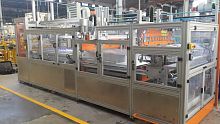Belt conveyor for bottles