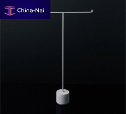 1-bar towel rack Iko floor-standingstainless steelby Kensaku Oshiro