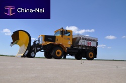 Airport snow plow P-Series & MPT Serieswith tilting blade