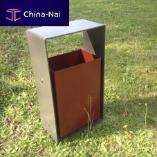 Public trash can &CObuilt-insteelgalvanised steel