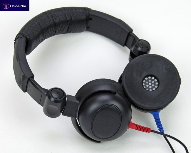 											Audiometry headphones