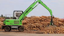 Swing-arm log loader 723 Emobile