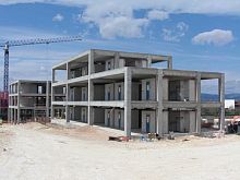 Reinforced concrete portal frame prestressed concrete