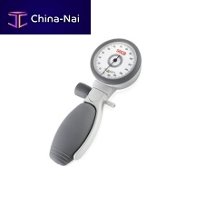 Aneroid sphygmomanometer b11MRI-compatiblewith adult cuff