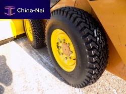 Construction equipment tire WolfPawsfor skid steer loaders32"36"