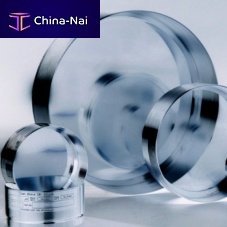 Microplate sieve for pharmaceutical applications