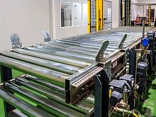 Driven conveyor roller metal