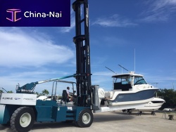 Combustion engine forklift Hydro M_Drive Seriesride-onharborfor boats