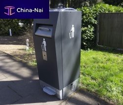 Metal waste bin for urban waste