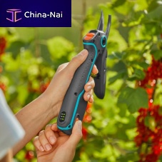 Battery-powered pruning shears AssistCutfor general purposesfor flowers