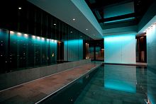 Indoor swimming pool SURREYsemi-ingroundconcretewith movable floor